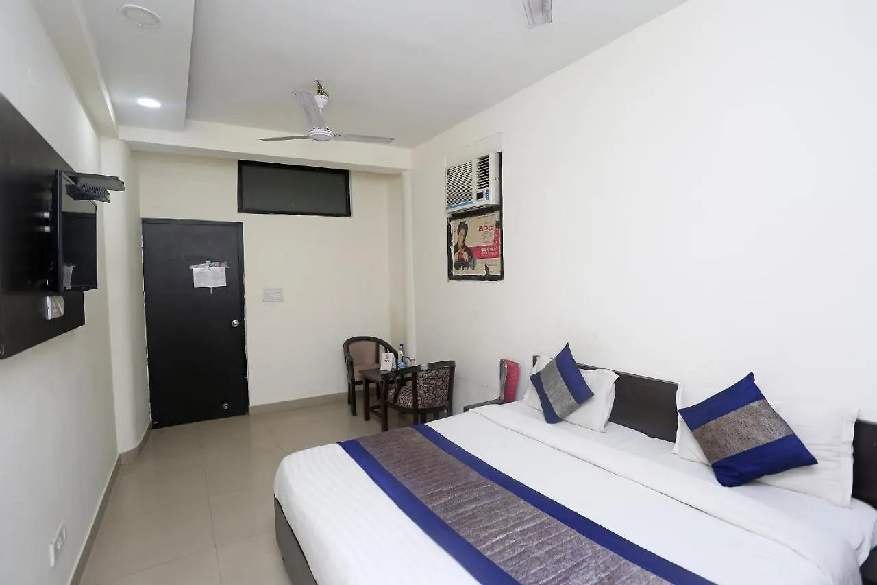 Oyo 11605 Hotel Aravali Inn New Delhi 3*,  India