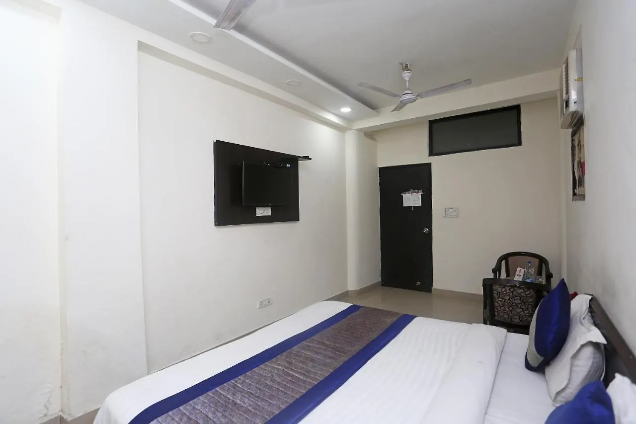Oyo 11605 Hotel Aravali Inn New Delhi