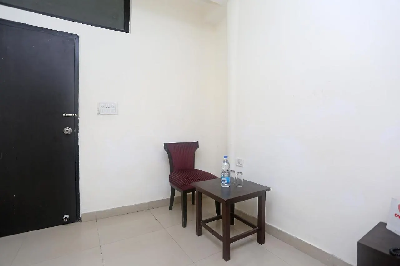 Oyo 11605 Hotel Aravali Inn New Delhi 3*,