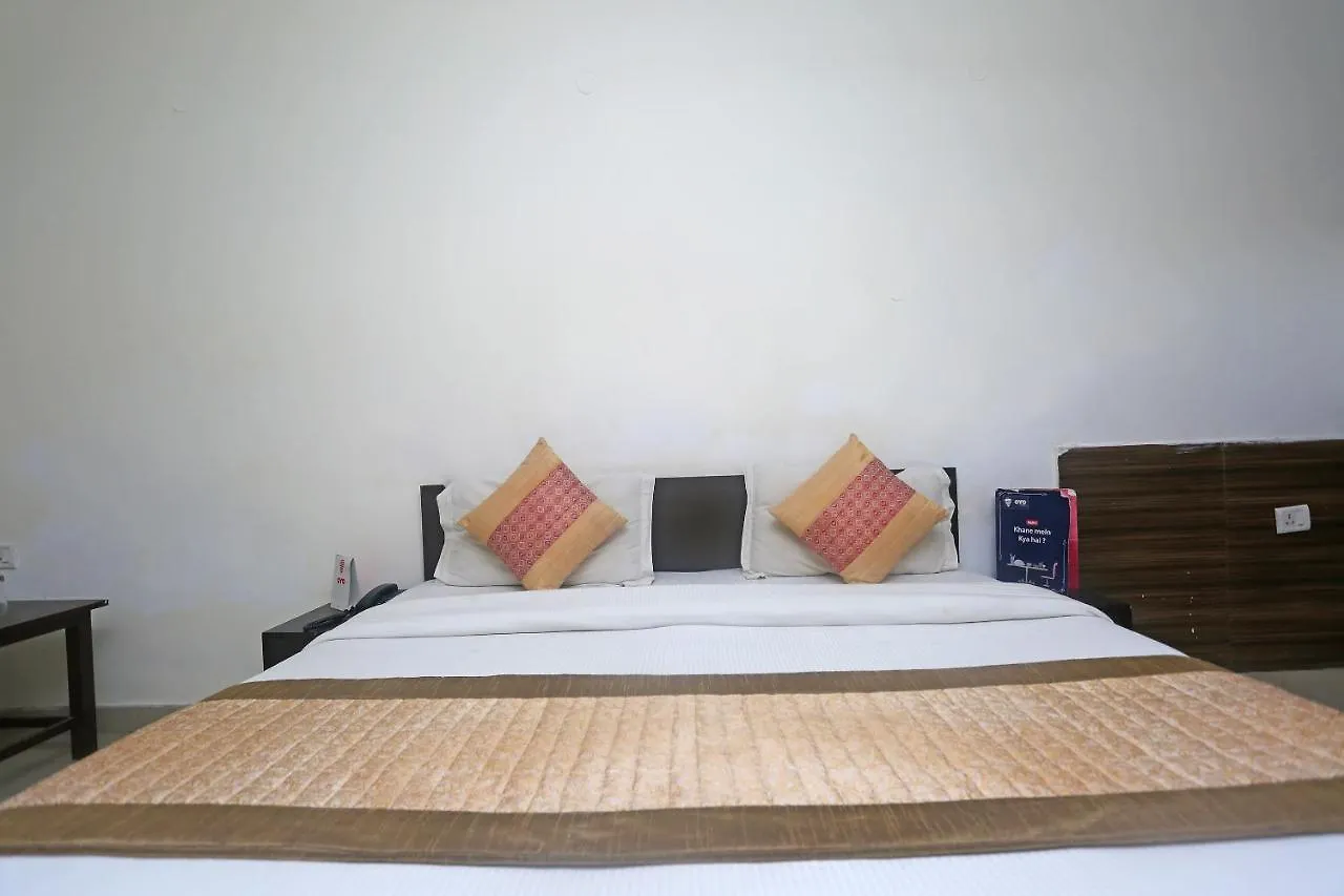 Oyo 11605 Hotel Aravali Inn New Delhi