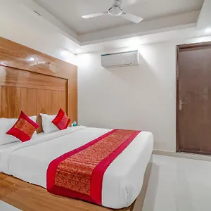 Bed & Breakfast Airport Mayank Residency, New Delhi